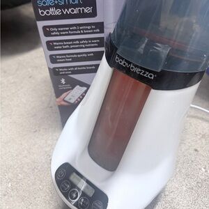 Baby Brezza Safe & Smart Bottle, Wifi - White